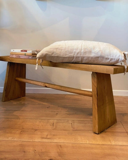 ספסל עץ גדול